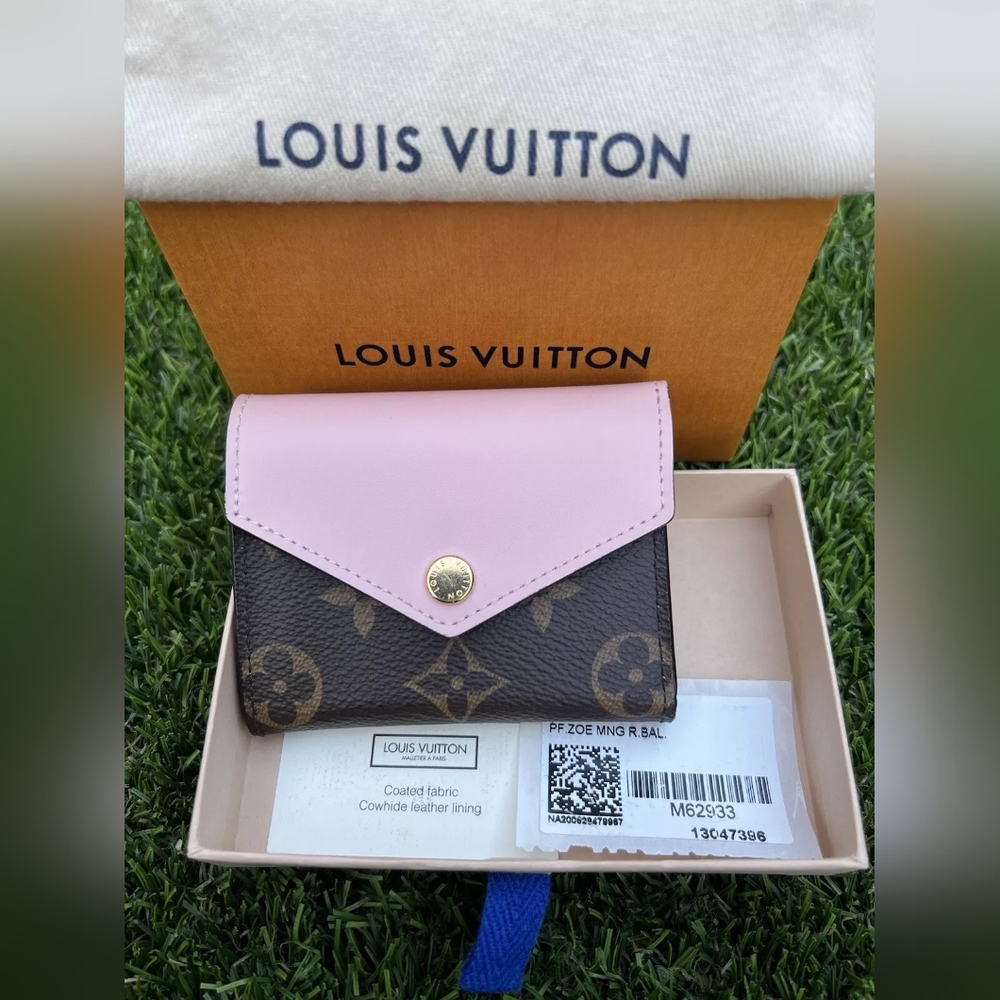 Louis Vuitton Zoe wallet